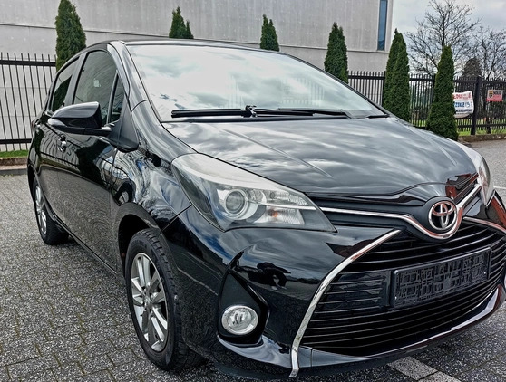 Toyota Yaris cena 41900 przebieg: 107000, rok produkcji 2015 z Radom małe 191